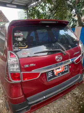 Daihatsu Xenia great new R sporty manual