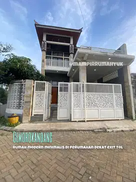 Rumah Modern 2 lantai dekat exit tol di Cemorokandang Kedungkandang Ma