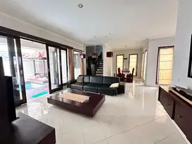 Rumah Strategis di Siligita, Nusa Dua, One Gated Dekat Bali Collection