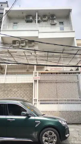 Rumah  3 Lantai Cocok Untuk Usaha & Investasi di Teluk Gong Jak Ut