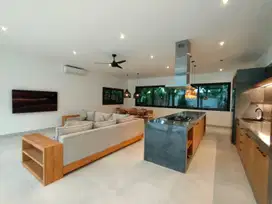TWO-BEDROOM VILLA WITH PRIVATE POOL IN THE HEART OF TUMBAK BAYUH