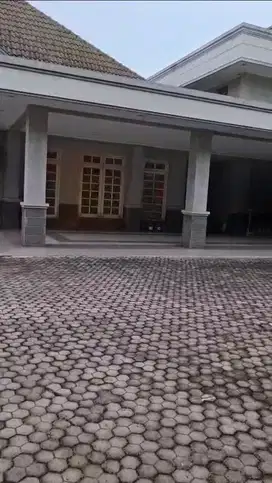 Dijual 2 Rumah 2 Lantai Daerah Raya Waru Sidoarjo