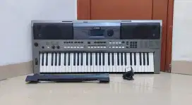 Yamaha PSR E443 bisa Flash disk
