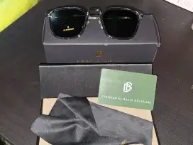 Kacamata Hitam David Beckham