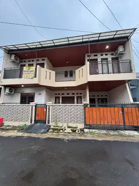 JUAL SALE RUMAH TINGKAT 2  LANTAI STRATEGIS TOL BOGOR CIBINONG TANAH