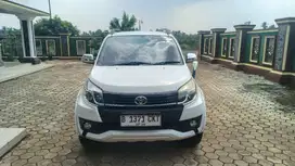 Jual mobil rush TRD Sportivo AT 2015 pajak hidup panjang