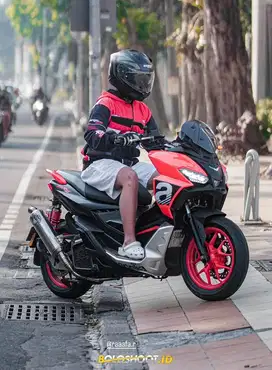 Aprilia SR GT 200 2022