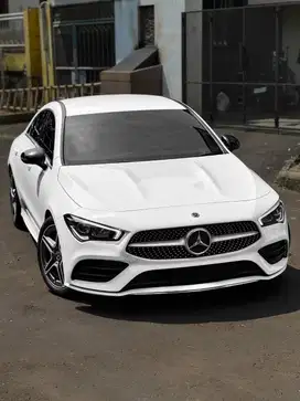 Mercedes benz cla 200