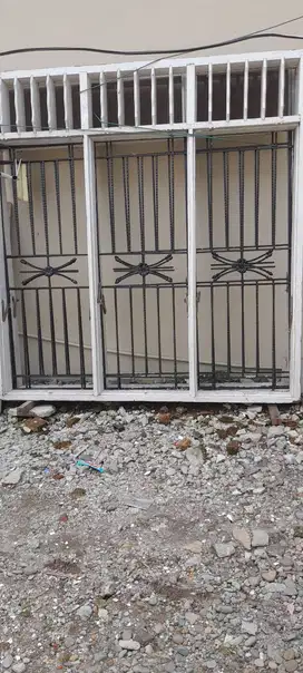 2 pcs Kusen jendela + jerjak besi
