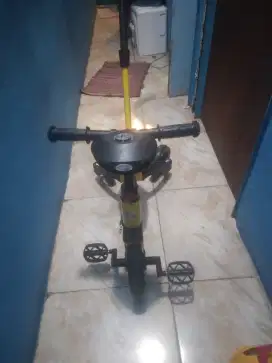 Sepeda anak umur 2 sampai 5 tahun masih baru
