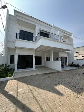 TOWNHOUSE putih 2 lantai di Depok,Pancoran mas,Cinere,gandul