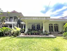 Rumah Mewah di Kayu Putih Pulomas