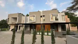 Rumah Baru 2,5Man Strategis Mewah