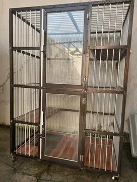 Kandang Kucing 2 Tingkat & Lantai Keramik