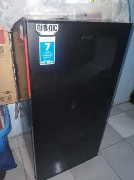 Kulkas second rasa baru