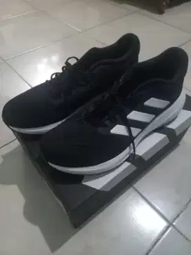 SEPATU ADIDAS RUNNING ORI