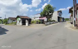 Tanah 2muka mayang dekat jl raya