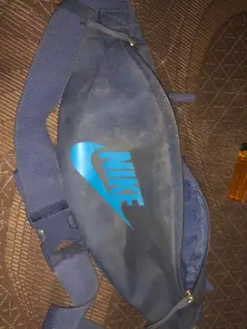 TAS SELEMPANG NIKE