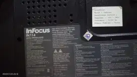 Proyektor Infocus 114