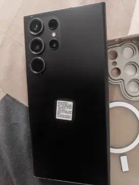 Samsung S-23 ultra 12/256