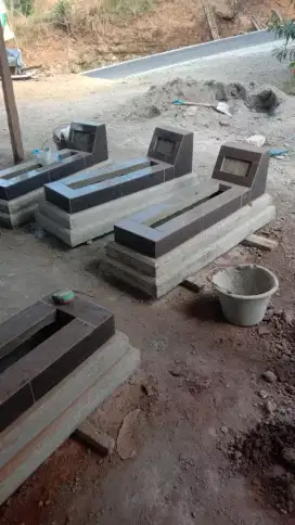Pembuatan kijing Makam granit dan marmer
