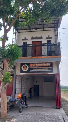 Disewakan/Jual Ruko siap pakai tempat strategis