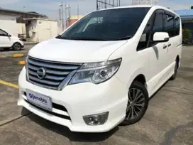 Low Angsuran Nissan Serena 2.0 Highway Star Bensin-AT 2017 SZE