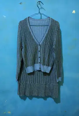 Atasan / Baju & Rok Wanita