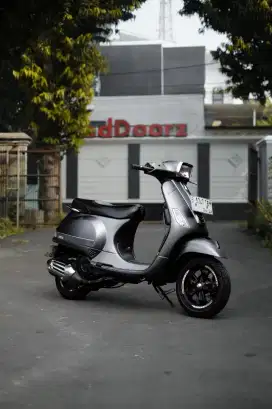 PIAGGIO VESPA MATIC S 125 IGET TAHUN 2019