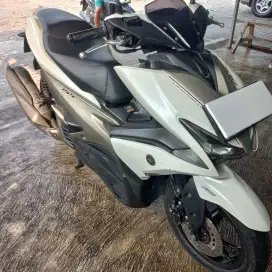 YAMAHA AEROX 2018 PUTIH