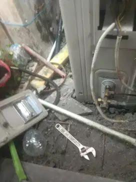 Service AC bongkar pasang AC Ciputat Pamulang Bintaro serpong
