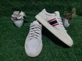 Sepatu fila size 41 fit 40