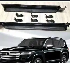 Footstep original landcruiser 300