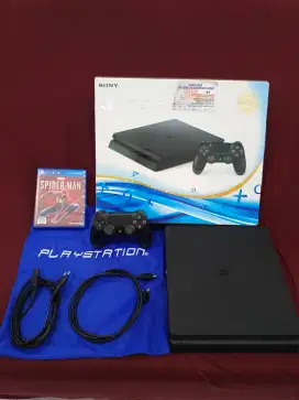 Playstation 4 / PS 4 / PS4 Slim - 1 TB