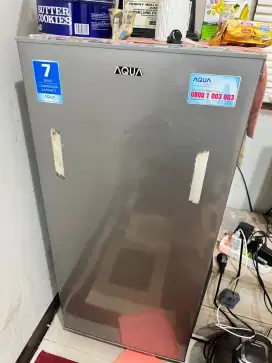 Jual kulkas Aqua