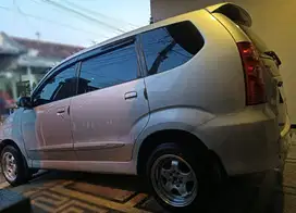 Daihatsu Xenia 2011 Bensin
