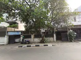 Rumah Lama Komersil di Jl Setia Budi III Jakarta Selatan