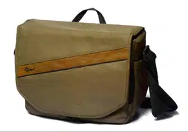 TAS KAMERA MEREK LOWEPRO EVENT MESSENGER 250