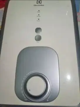 Dijual 
water heater elextrolux 
Made in malaysia
