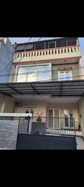 Jual Rumah Sunter Podomoro Semi Furnish