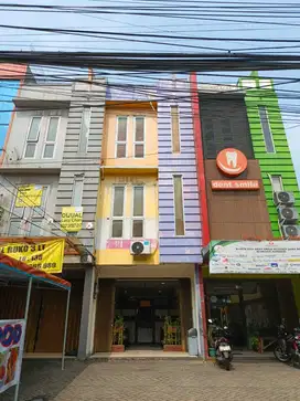 Ruko Komersil 3lt di Jl Tebet Raya Jakarta Selatan