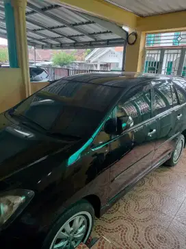 Kijang innova tipe E sudah upgrade full tipe G