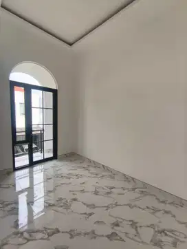 DIJUAL RUMAH TINGGAL STRATEGIS DI RUNGKUT TERKEREN SELANGKAH JL KEMBAR