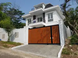 Dijual Rumah Dengan Pool Lakeside Home Northridge Sentul City