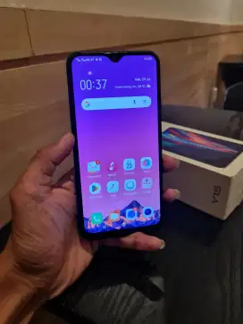 Vivo Y15 ram 4/64 lengkap nego murah