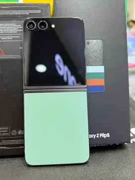 Samsung Z Flip 5 512GB Garansi Resmi Sein