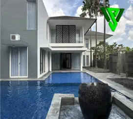 Rumah minimalis with pool royal residence surabaya