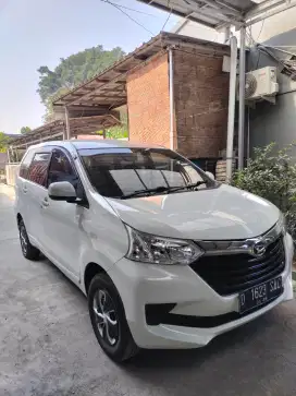 Kijang Innova Reborn G AT 2019