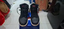Air jordan 1 OG hi black satin