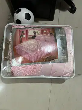 Satu set sprei +bedcover bahan satin premier